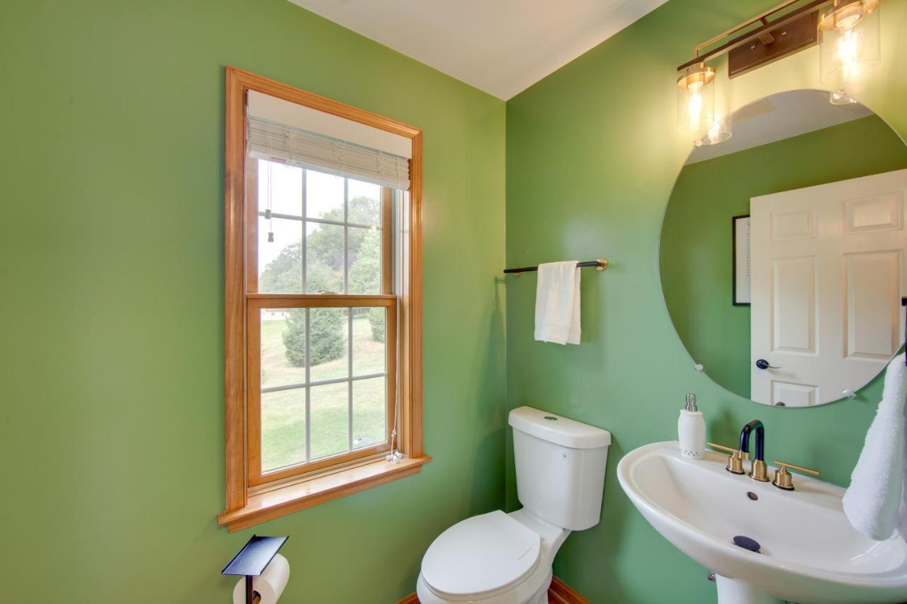 Hummelstown Hideaway With Game Room And Large Yard! Luaran gambar